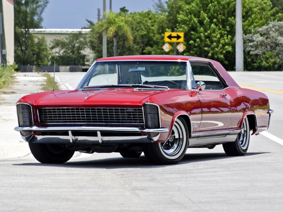  Buick Riviera GS 1965 года  (фото 1 из 8)
